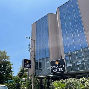 Seven City Hotel